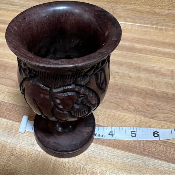 Hand carved vintage wooden goblet with elephants - Picture 5 of 6